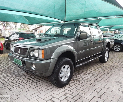 Mitsubishi L200 2002 Verde — foto 1 de 3