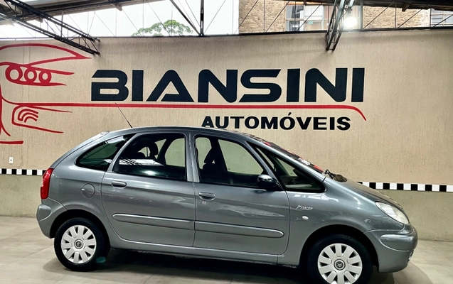 imagem-https://www.socarrao.com.br/sc-vehicle-images-prod/4060422/1790172728802-kt3bSXnOq4cYiyARpClkACS2Z22FY2BT.jpg