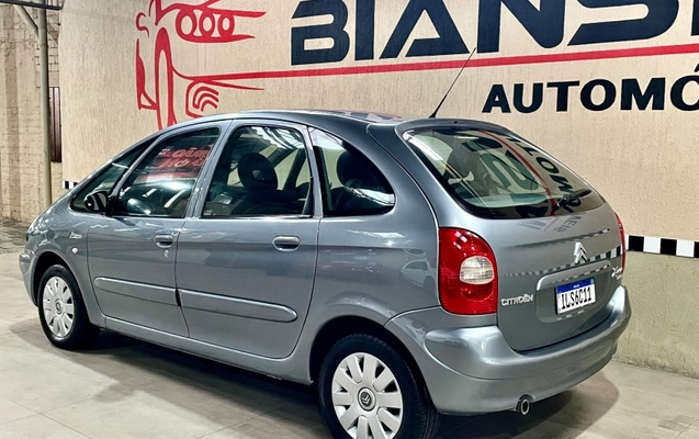 imagem-https://www.socarrao.com.br/sc-vehicle-images-prod/4060422/1790172728817-fOLanmspGeLr1fmX1tEP7QOEBQQOCCye.jpg