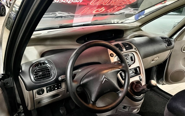 imagem-https://www.socarrao.com.br/sc-vehicle-images-prod/4060422/1790172728826-SdaJlA3MTw4mDIs9aoGS3mz3zFHlBbJO.jpg