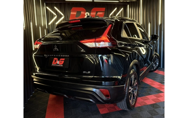 imagem-https://www.socarrao.com.br/sc-vehicle-images-prod/4060537/1790173163769-6_102004.jpg