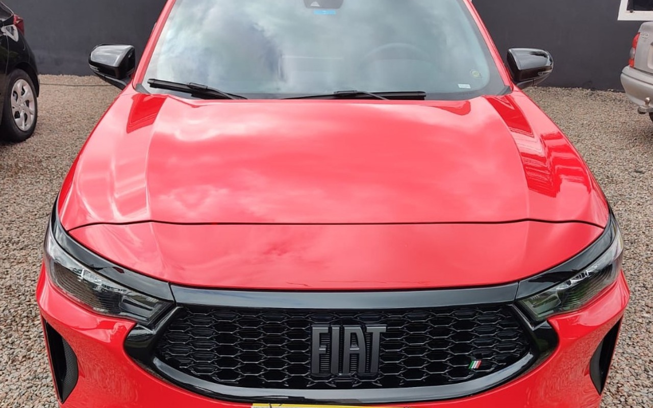 Fiat Fastback 2023 Vermelho — foto 1 de 3