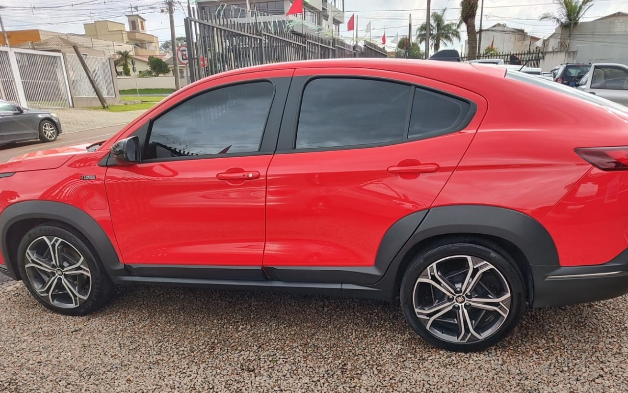 imagem-https://www.socarrao.com.br/sc-vehicle-images-prod/4060638/1790173268881-V2hhdHNBcHAgSW1hZ2UgMjAyNi0wOS0yMiBhdCAxNS4xNy4wMyAoNCkuanBlZw.jpeg