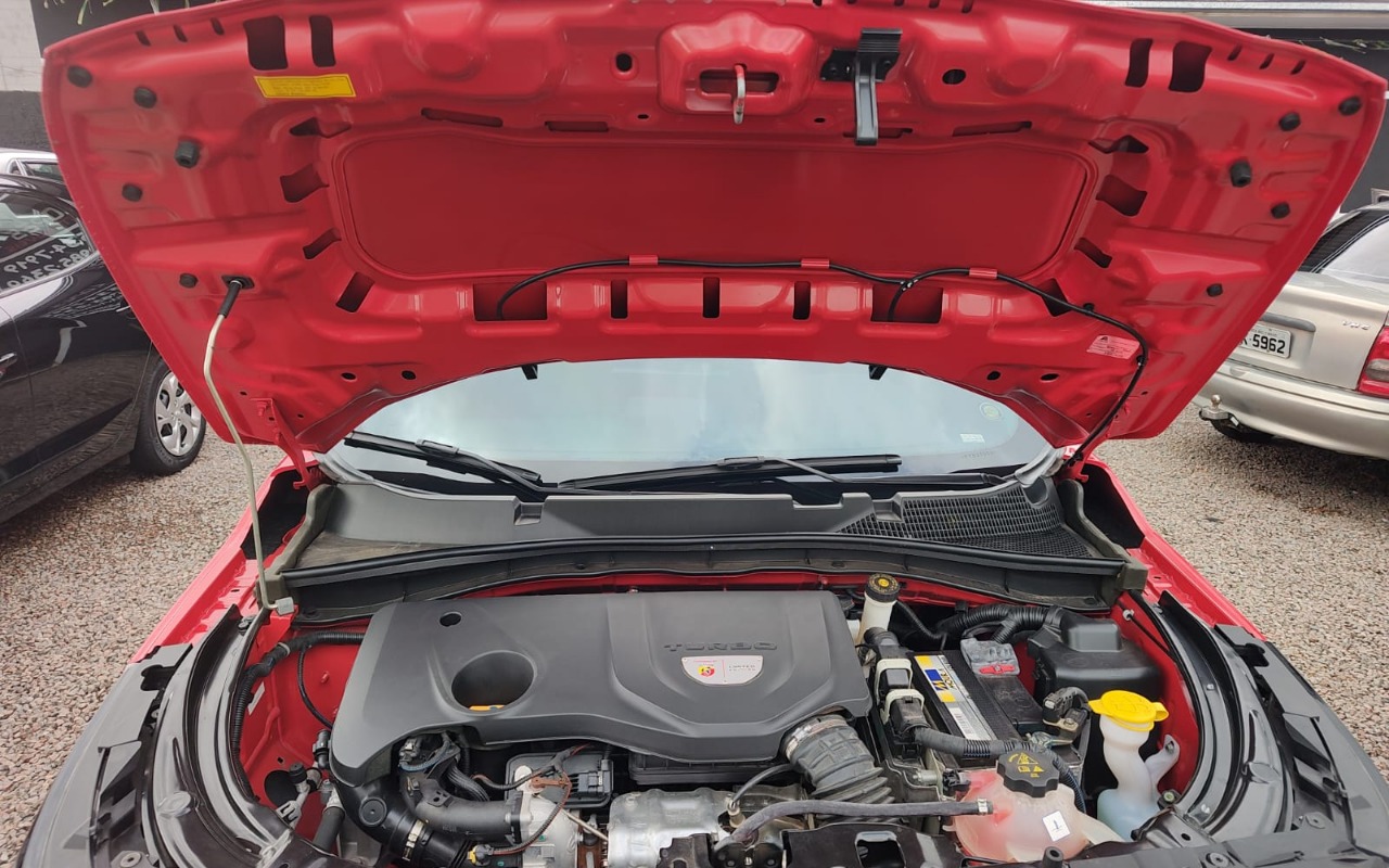 imagem-https://www.socarrao.com.br/sc-vehicle-images-prod/4060638/1790173271191-V2hhdHNBcHAgSW1hZ2UgMjAyNi0wOS0yMiBhdCAxNS4xNy4wMCAoMSkuanBlZw.jpeg