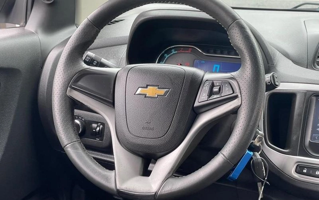 imagem-https://www.socarrao.com.br/sc-vehicle-images-prod/4060711/1790173356273-8478091_0_B_36f1718ab9.jpeg