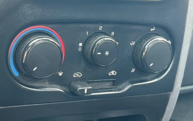 imagem-https://www.socarrao.com.br/sc-vehicle-images-prod/4060755/1790173501097-V2hhdHNBcHAgSW1hZ2UgMjAyNi0wOS0yMyBhdCAxMS4xMi4yNCAoMikuanBlZw.jpeg