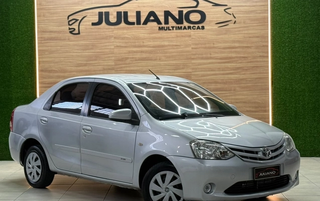 imagem-https://www.socarrao.com.br/sc-vehicle-images-prod/4060758/1790181303143-KtPI65XuZpm1JC8nXIIEGSMIJvcPt398.jpg