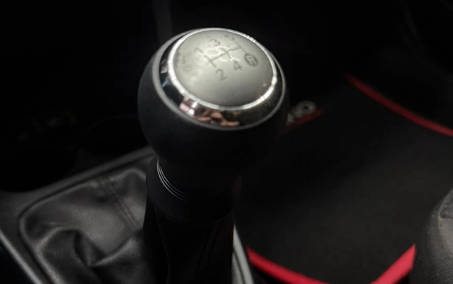 imagem-https://www.socarrao.com.br/sc-vehicle-images-prod/4060758/1790181303265-5A2YBqOLgXIZobMUiDoMei2pB0NRoWbn.jpg