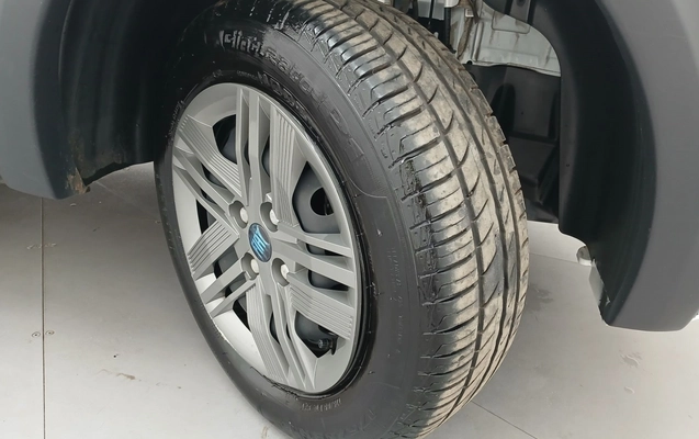 imagem-https://www.socarrao.com.br/sc-vehicle-images-prod/4060831/1790173868635-1_052612.jpg