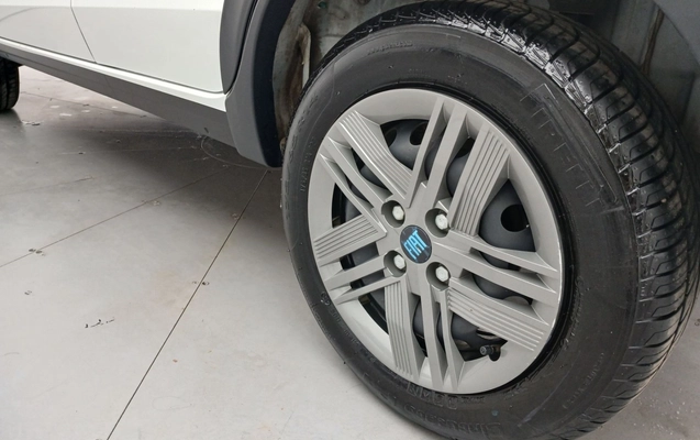 imagem-https://www.socarrao.com.br/sc-vehicle-images-prod/4060831/1790173868635-2_052611.jpg