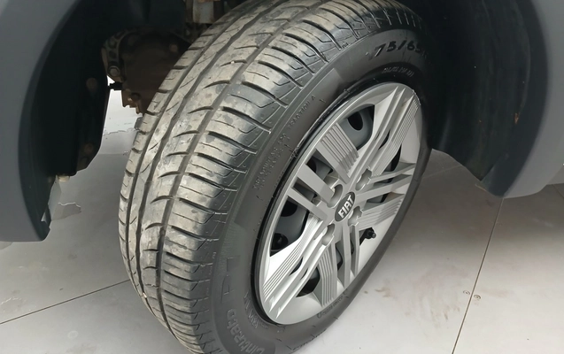 imagem-https://www.socarrao.com.br/sc-vehicle-images-prod/4060835/1790173870984-1_102144.jpg