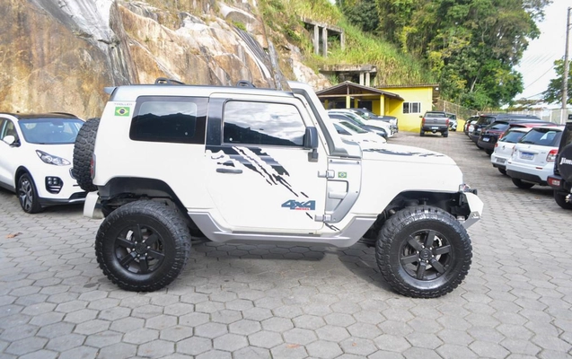 imagem-https://www.socarrao.com.br/sc-vehicle-images-prod/4060858/1790173917120-359d9ebc3705434bb9c336801a51ed4c_1780943486307.jpg
