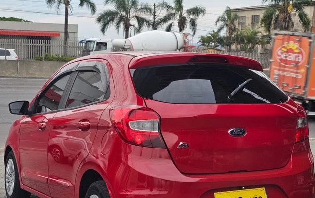 imagem-https://www.socarrao.com.br/sc-vehicle-images-prod/4061018/1790174151475-OGU3MzMwZmUtZjJmNy00Njk1LTljNjItYTkyNzk0NjNjOTcwLmpwZw.jpg