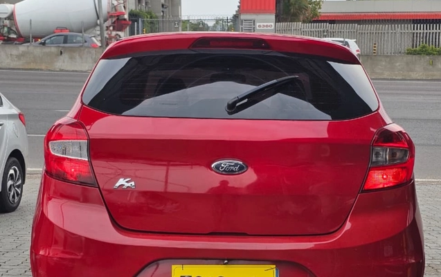 imagem-https://www.socarrao.com.br/sc-vehicle-images-prod/4061018/1790174151690-M2NkZjA0ZGQtMWY0Ni00OGNkLWE4NTEtMzhhYTg0MDdmNzA2LmpwZw.jpg