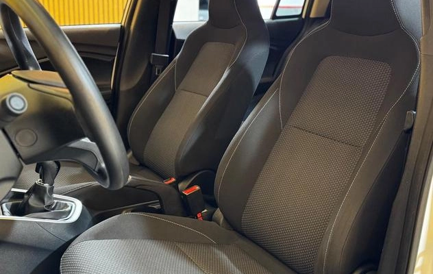 imagem-https://www.socarrao.com.br/sc-vehicle-images-prod/4061222/1790265097678-8448002_10_B_d2263b12ec.jpeg