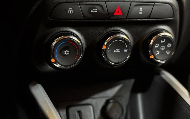 imagem-https://www.socarrao.com.br/sc-vehicle-images-prod/4061222/1790265097689-8448002_17_B_18064c18bf.jpeg