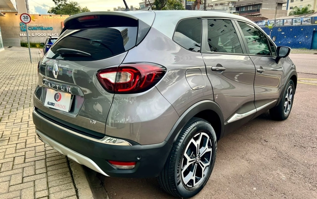 imagem-https://www.socarrao.com.br/sc-vehicle-images-prod/4061240/1790174839051-OTJjOTBjZGQtYTljNS00ZWFlLTk5YmEtZGM5ZDcwYTNiNDkxLmpwZw.jpg