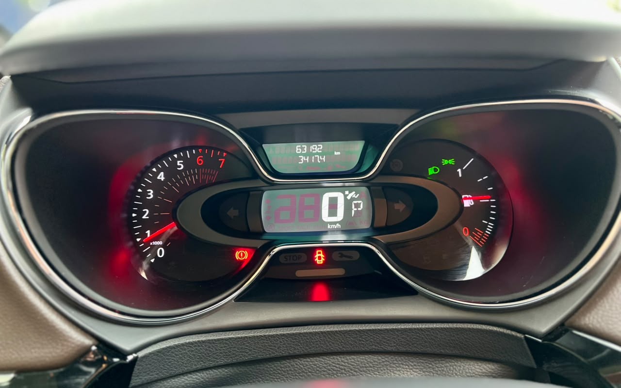 imagem-https://www.socarrao.com.br/sc-vehicle-images-prod/4061240/1790174839691-MDBhMTRmZDMtYTVkNS00Y2IyLWI1M2UtNDNhYzdiNDg2NGJkLmpwZw.jpg