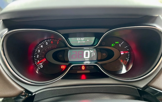 imagem-https://www.socarrao.com.br/sc-vehicle-images-prod/4061240/1790174839691-MDBhMTRmZDMtYTVkNS00Y2IyLWI1M2UtNDNhYzdiNDg2NGJkLmpwZw.jpg