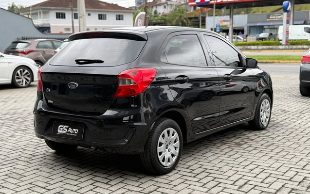 imagem-https://www.socarrao.com.br/sc-vehicle-images-prod/4061436/1790175119121-003_a8effd732212eefedfc08cfa53ffdd8e.jpg