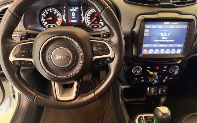 imagem-https://www.socarrao.com.br/sc-vehicle-images-prod/4061466/1790175195355-UkVORUdBREUgMjAyMTEzLmpwZw.jpg