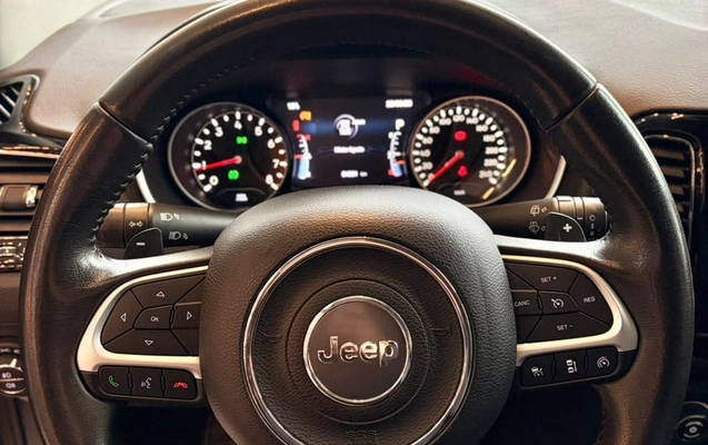 imagem-https://www.socarrao.com.br/sc-vehicle-images-prod/4061467/1790175194440-78f54cfa-82e8-4f64-85b2-980c838c1dff.jpg