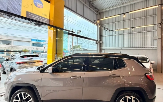 imagem-https://www.socarrao.com.br/sc-vehicle-images-prod/4061467/1790175194442-4edfed6c-16b0-4771-b075-2f73360556a4.jpg