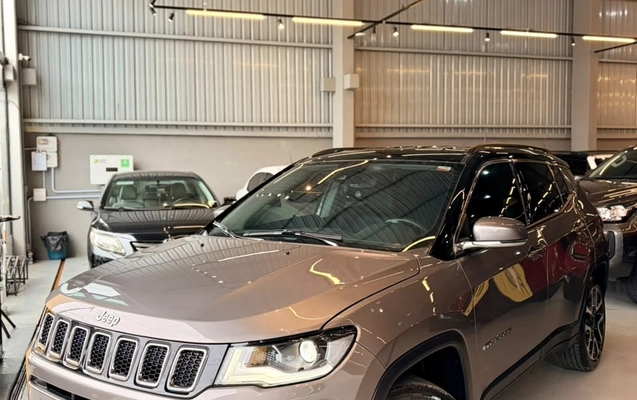 imagem-https://www.socarrao.com.br/sc-vehicle-images-prod/4061467/1790175194451-dbbe83dd-0e5c-4f72-b80d-67e9401825a8.jpg