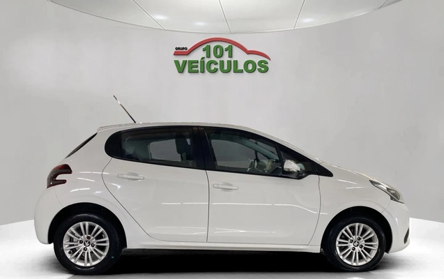 imagem-https://www.socarrao.com.br/sc-vehicle-images-prod/4061476/1790175234266-003_40060c29935c2279f983d37d16ba01b6.jpg