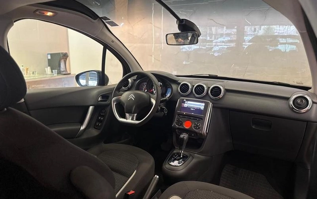 imagem-https://www.socarrao.com.br/sc-vehicle-images-prod/4061575/1791911489965-8504998_12_B_b30d5209a1.jpeg