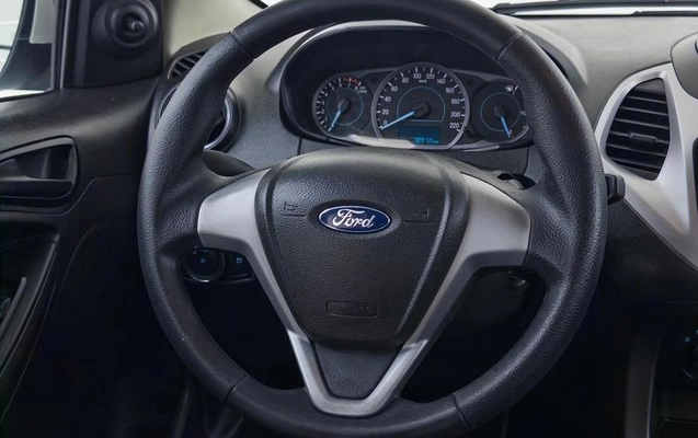 imagem-https://www.socarrao.com.br/sc-vehicle-images-prod/4061639/1790423555647-8467380_11_B_4ede2f158c.jpeg