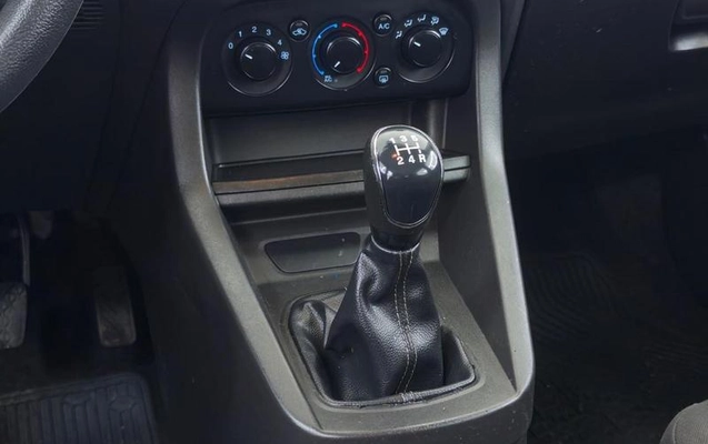 imagem-https://www.socarrao.com.br/sc-vehicle-images-prod/4061639/1790423555652-8467380_12_B_e1128cdff6.jpeg