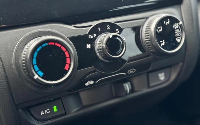 imagem-https://www.socarrao.com.br/sc-vehicle-images-prod/4061750/1790175918693-8498651_15_B_a09ffae582.jpeg