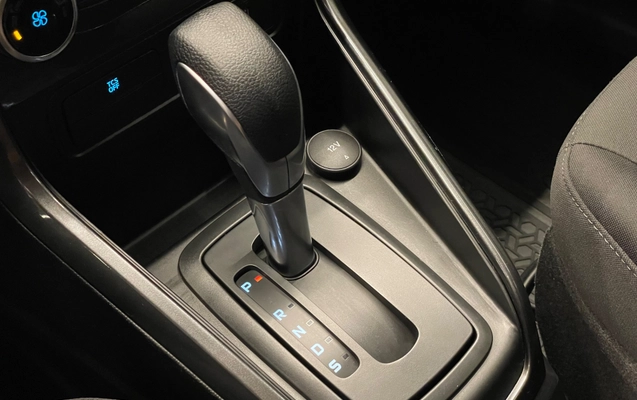 imagem-https://www.socarrao.com.br/sc-vehicle-images-prod/4061835/1790257498759-ec5b4034-1a62-41db-a7bb-21ce2e5cab2f.jpg