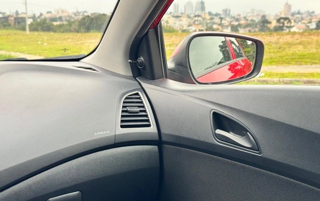 imagem-https://www.socarrao.com.br/sc-vehicle-images-prod/4061950/1790176355973-8452336_8_B_3414adc92f.jpeg