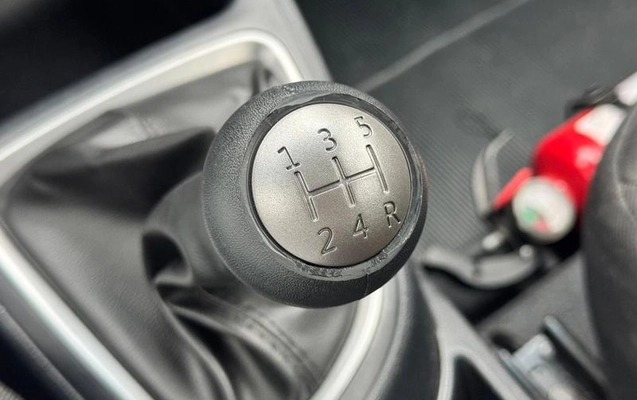 imagem-https://www.socarrao.com.br/sc-vehicle-images-prod/4061950/1790176355984-8452336_14_B_843a178767.jpeg