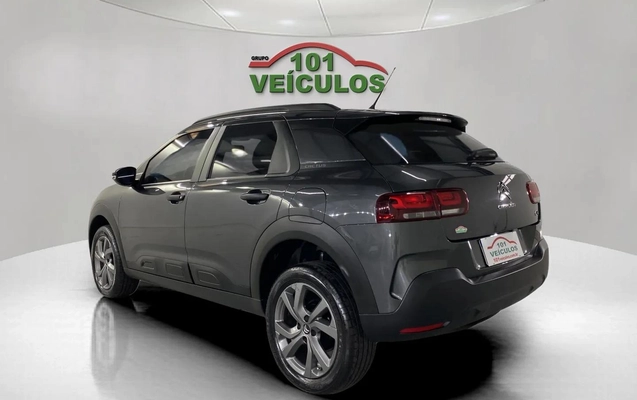 imagem-https://www.socarrao.com.br/sc-vehicle-images-prod/4061966/1790176479716-003_2d21e75981e1f4b1ef5d45c660d35750.jpg