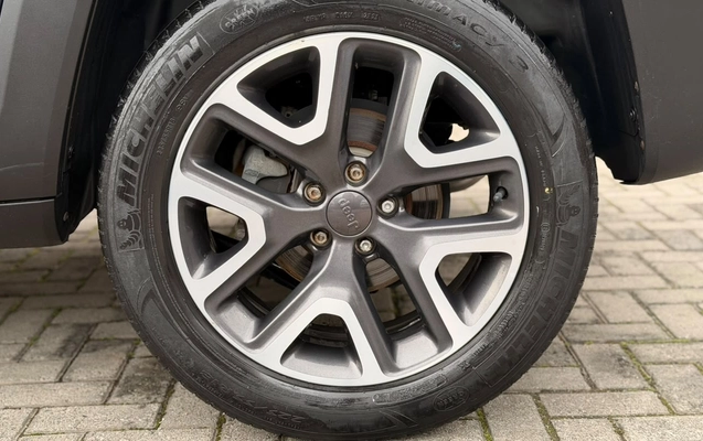 imagem-https://www.socarrao.com.br/sc-vehicle-images-prod/4061969/1790176545222-V2hhdHNBcHAgSW1hZ2UgMjAyNi0wOS0yMiBhdCAxOC4zMi4xMiAoMikuanBlZw.jpeg
