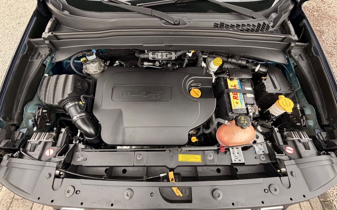 imagem-https://www.socarrao.com.br/sc-vehicle-images-prod/4061969/1790176545638-V2hhdHNBcHAgSW1hZ2UgMjAyNi0wOS0yMiBhdCAxOC4zMi4xNC5qcGVn.jpeg