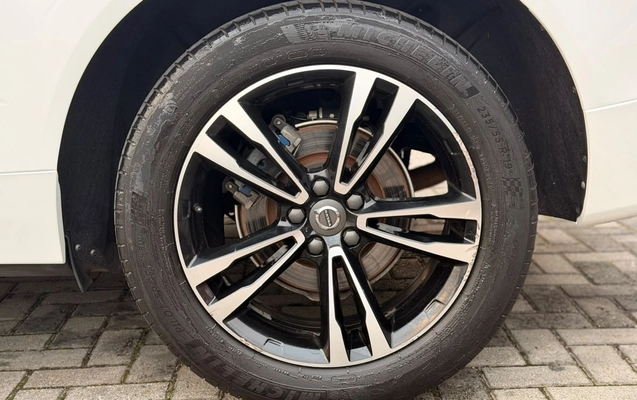 imagem-https://www.socarrao.com.br/sc-vehicle-images-prod/4061988/1790176630247-V2hhdHNBcHAgSW1hZ2UgMjAyNi0wOS0yMiBhdCAxOC4yMC4wNSAoMSkuanBlZw.jpeg