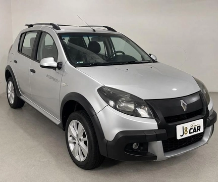 Renault Sandero 2012 Prata — foto 1 de 3