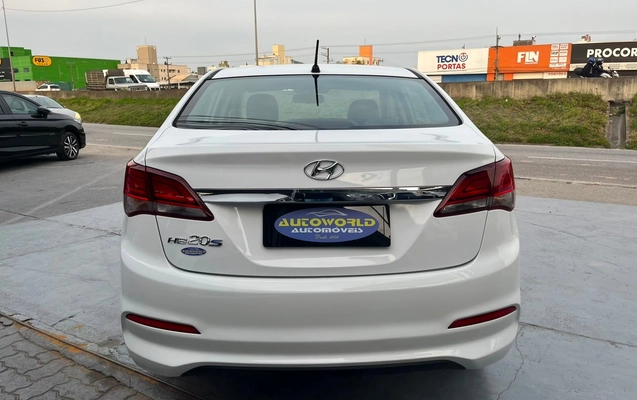 imagem-https://www.socarrao.com.br/sc-vehicle-images-prod/4062139/1790176906117-9ed2ebc2392e4392b75871c023b4ca8e_1787257958544.jpg