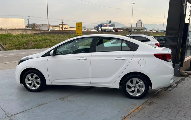 imagem-https://www.socarrao.com.br/sc-vehicle-images-prod/4062139/1790176906119-4243adf570c84a5ca60126205aff1a3f_1787257958564.jpg