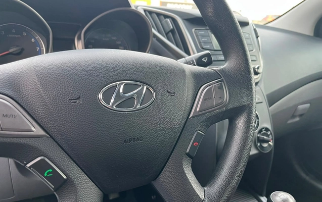 imagem-https://www.socarrao.com.br/sc-vehicle-images-prod/4062139/1790176906129-835db36dc5cb4fda977c145dcfa9bde4_1787257958627.jpg