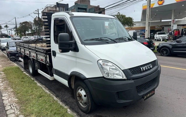 imagem-https://www.socarrao.com.br/sc-vehicle-images-prod/4062180/1790177090689-vehicle_image_1790177048_35da5df58dfa6f60598dbece24b4a44d.jpeg