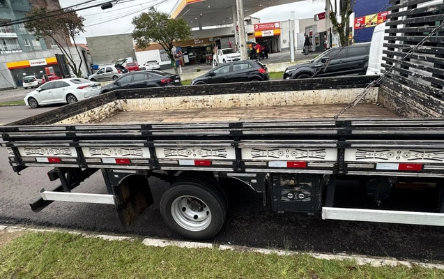 imagem-https://www.socarrao.com.br/sc-vehicle-images-prod/4062180/1790177090695-vehicle_image_1790177058_d2b04fa88db414ee4551ccfab5739f7b.jpeg