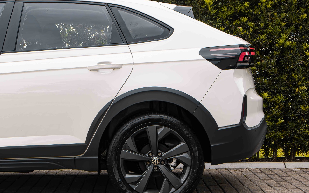 imagem-https://www.socarrao.com.br/sc-vehicle-images-prod/4062271/1790177194736-SU1HXzIzMzcuanBn.jpg