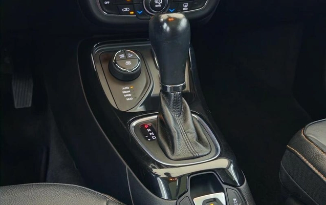 imagem-https://www.socarrao.com.br/sc-vehicle-images-prod/4062514/1790177796339-8476627_13_B_b3834cf62e.jpeg