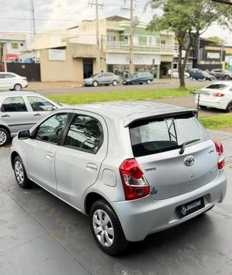 imagem-https://www.socarrao.com.br/sc-vehicle-images-prod/4062612/1790178075554-7931844_10_B_ac987b7331.jpeg