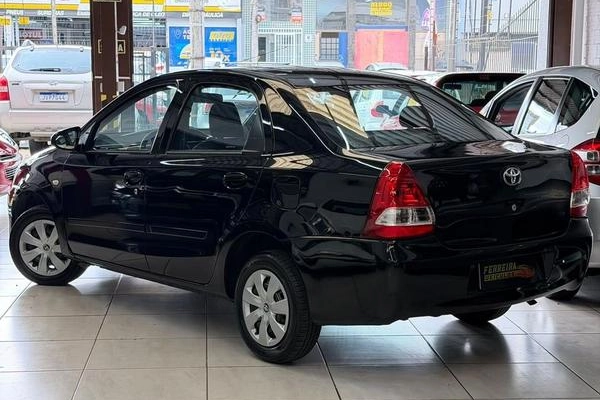 imagem-https://www.socarrao.com.br/sc-vehicle-images-prod/4063001/1790198505985-8505251_0_B_517a2113eb.jpeg